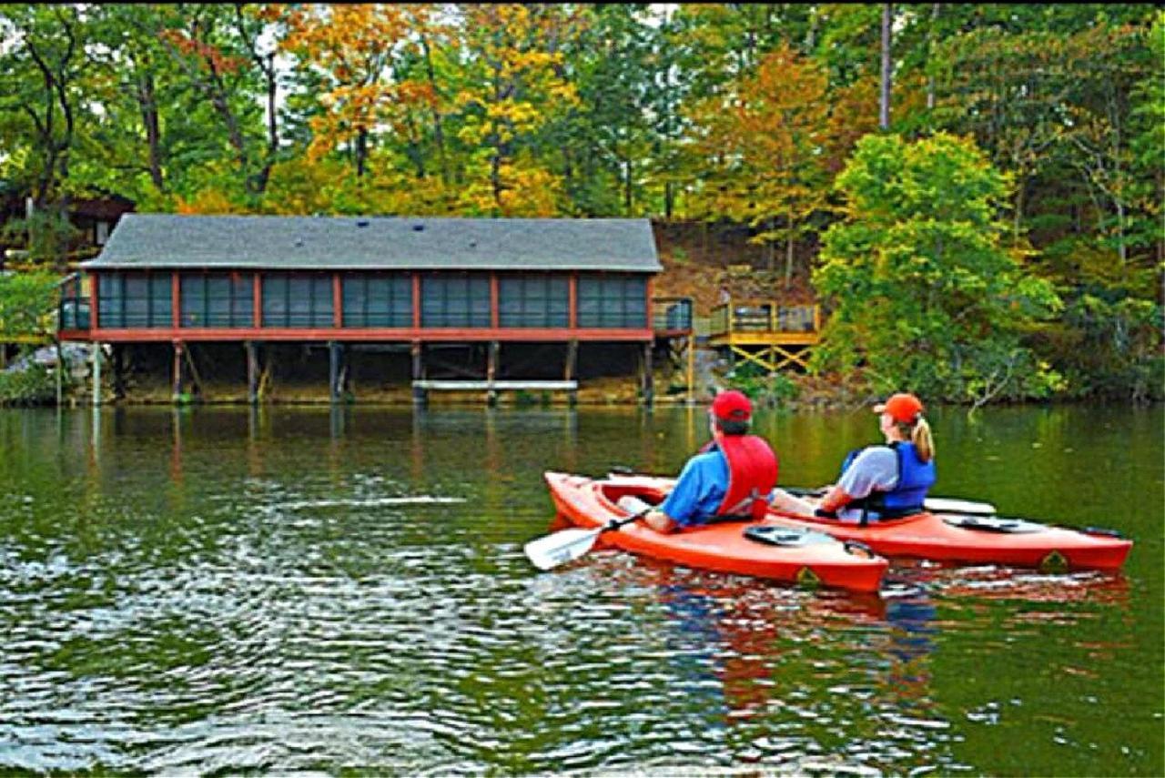 Resort Home On Half A Wooded Acres Sleeps Up To 14 Firepit For Smores هوت سبرنغز المظهر الخارجي الصورة