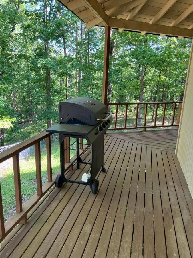 Resort Home On Half A Wooded Acres Sleeps Up To 14 Firepit For Smores هوت سبرنغز المظهر الخارجي الصورة